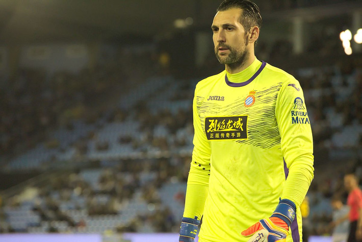 Theo báo cáo của Daily Mirror, tân HLV Roy Hodgson không thật sự tin tưởng hai thủ thành Wayne Hennessey và Julian Speroni và người ông muốn có là Diego Lopez cựu thủ thành của Real Madrid. Ảnh: Daily Mirror