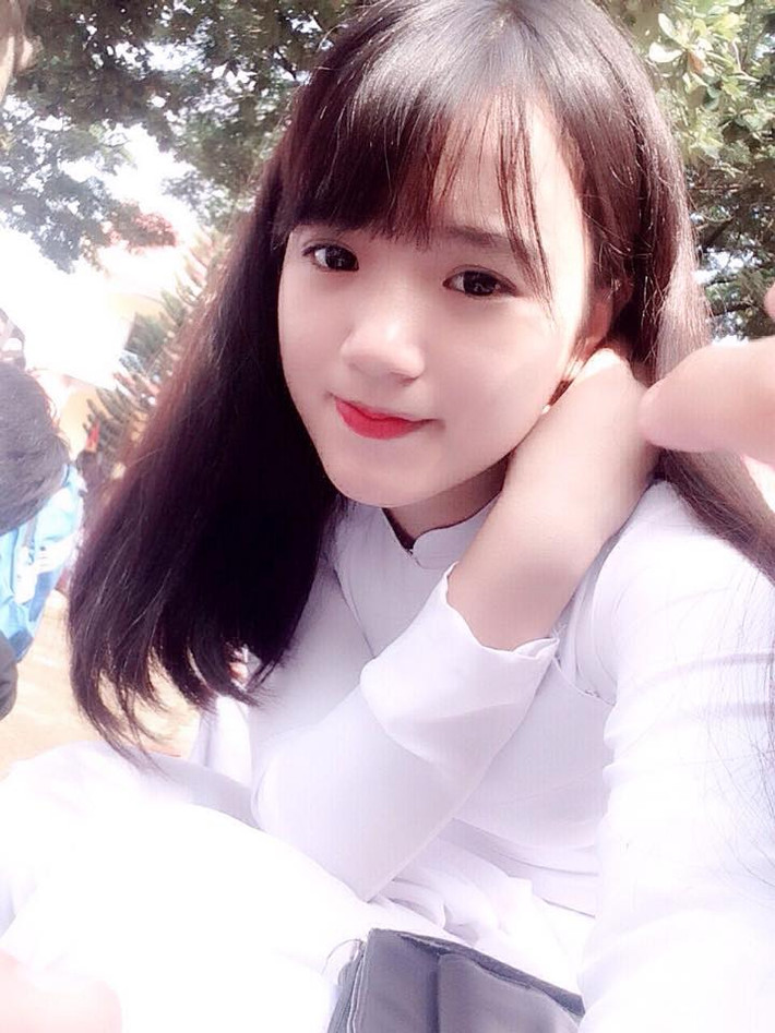 Theo nhiều người nhận xét, dù mới chỉ 18 tuổi nhưng Ngọc Khánh đã sở hữu thân hình khá đầy đặn.