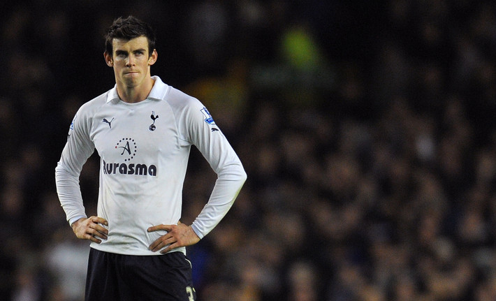 Tottenham sẵn sàng đón Bale trở lại: Theo tiết lộ từ Daily Mail, Tottenham đã sẵn sàng kích hoạt điều khoản mua lại của Gareth Bale. Theo đó, trong thương vụ bán Bale 9/2013, có điều khoản Tottenham sẽ được quyền mua bằng giá mà Real đã đồng ý bán Bale cho một đội bóng Premier League bất kỳ. Ảnh: Daily Mail