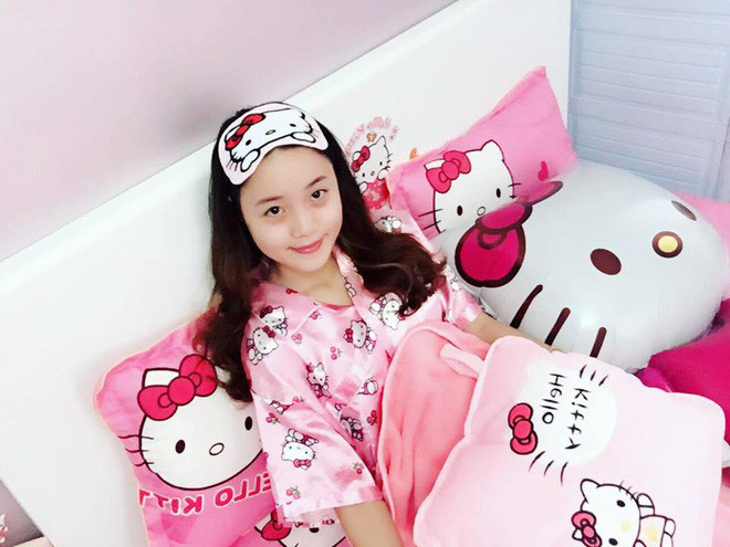 Nếu là người hay lang thang trên mạng xã hội, nhiều người sẽ không xa lạ gì với cái tên Lại Quản Hương Linh, bởi cách đây chưa lâu cô gái sinh năm 1996 quê Hải Phòng này từng rất nổi tiếng khi có bức ảnh cực giống với ca sĩ Hàn Quốc Yoona.