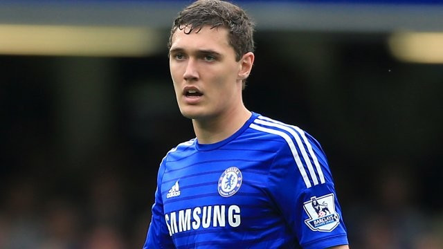 Chelsea đón tân binh chất lượng: Theo thông tin chuyển nhượng cầu thủ từ trang chủ CLB Monchengladbach xác nhận, trung vệ trẻ Andreas Christensen sẽ trở về thi đấu cho đội bóng chủ quản Chelsea trong mùa giải tới. Cristensen năm nay 20 tuổi, gia nhập Gladbach 2 năm trước và hiện đang là trụ cột ở hàng thủ. Mùa giải 2015/16, Cristensen vượt mặt Granit Xhaka để trở thành Cầu thủ hay nhất đội bóng. Ảnh: Chelsea.com