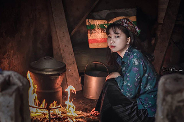 Trong những năm học trước, Như Ngọc liên tiếp đạt học sinh giỏi cấp trường trong 10 năm, 4 năm cấp 2 đi thi học sinh giỏi cấp huyện môn tiếng Anh và Văn. Chưa hết, cô bạn 10X Hưng Yên này còn là một cây văn nghệ của trường.