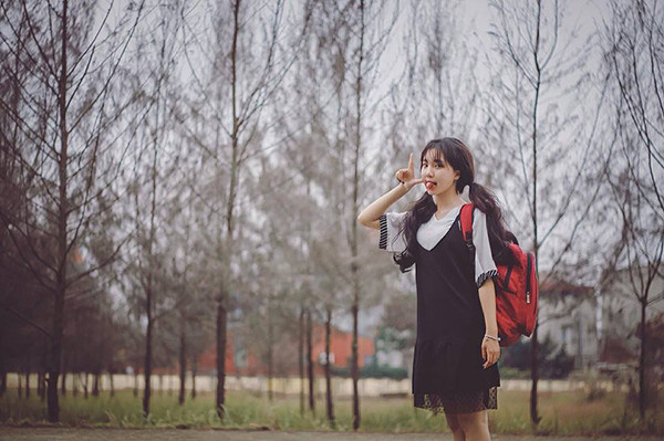 Yêu thích nghệ thuật nên từ ngày bé, Như Ngọc đã dành thời gian rảnh để luyện hát. Cô bạn có thể hát chầu văn, hát cải lương và múa dân tộc.