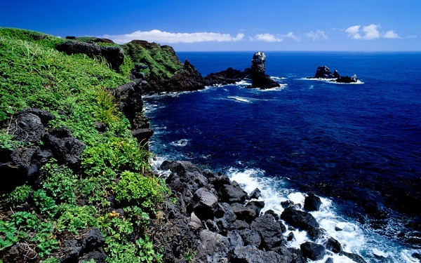 Jeju là hòn đảo được hình thành do nham thạch của núi lửa.