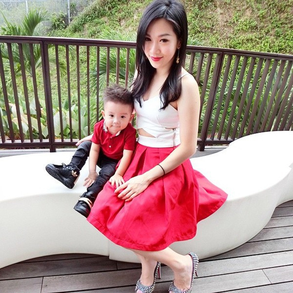 Là một người hoạt động trong lĩnh vực làm đẹp, thời trang, Shaine cũng rất biết cách làm cho mình tỏa sáng bằng những bộ trang phục hợp mốt, để tạo nên hình ảnh một bà mẹ bỉm sữa chỉn chu. Ảnh trong bài: Instagram nhân vật.