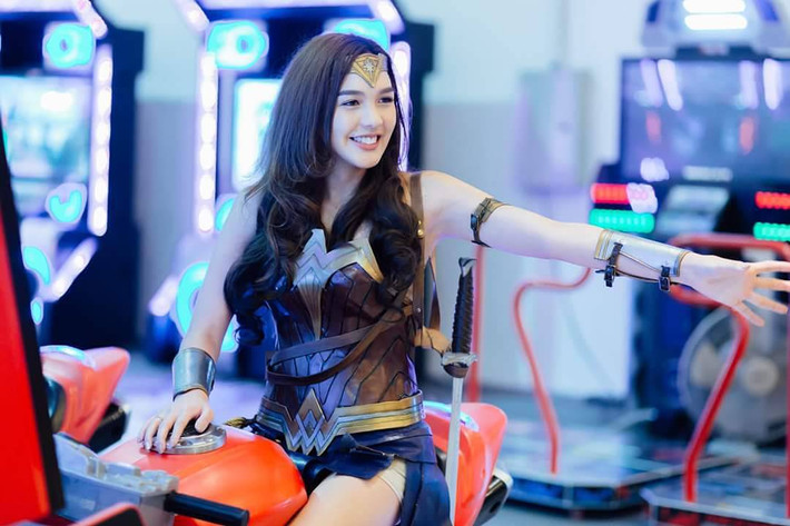 Nụ cười tỏa nắng của hot girl chuyển giới Thái Lan khiến bao chàng trai phải say đắm.