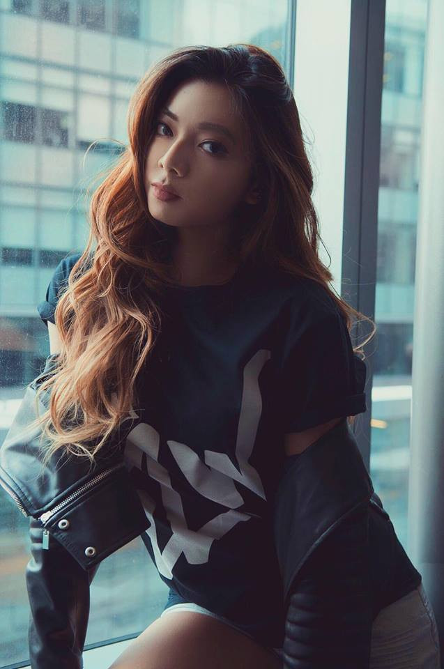 Không chỉ vậy, cô gái SN 1997 này cũng có 3 năm tham gia nhảy Hip hop cùng vũ đoàn của mình tại các sự kiện giải trí. Dẫu vậy, cô khẳng định không có ý định sẽ theo đuổi nghệ thuật.