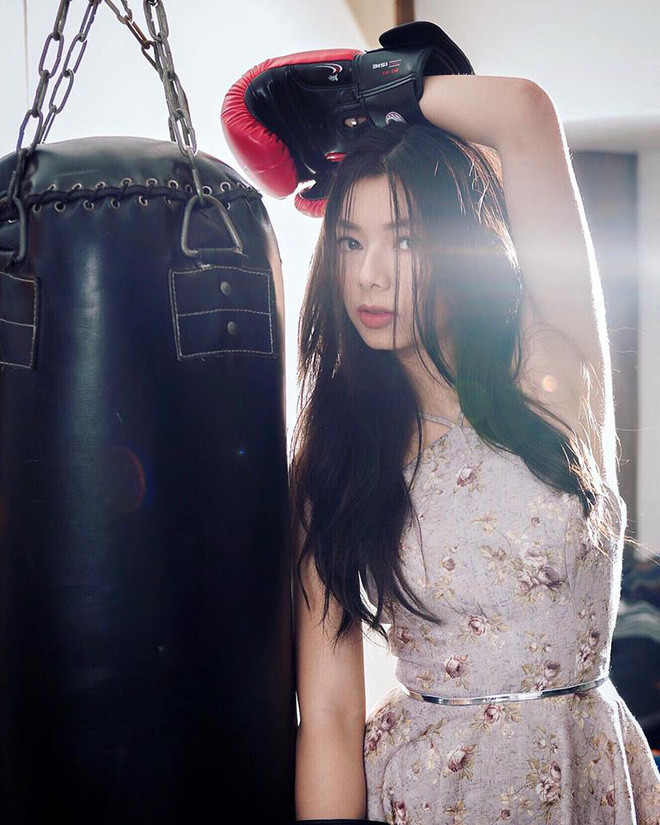 Katleen Phan Võ sinh năm 1997, là con gái của chưởng môn Nam Anh, chưởng môn phái Vịnh Xuân và mẹ cô, người đẹp Thanh Xuân là Hoa hậu điện ảnh Việt Nam năm 2012.