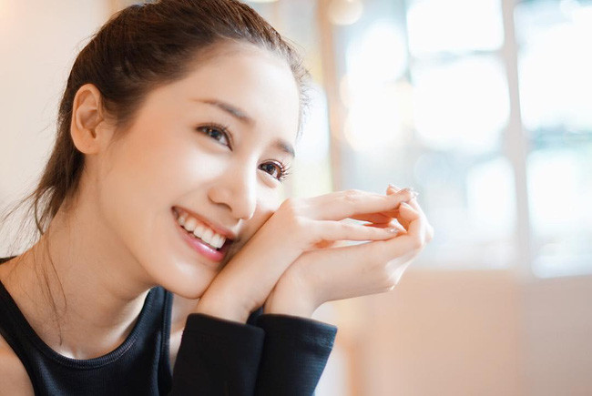 Pimmy thường chia sẻ clip cover những ca khúc nổi tiếng, khi thì bằng tiếng Thái, lúc bằng tiếng Anh, thậm chí là cả tiếng Trung trên trang Youtube cá nhân của mình.
