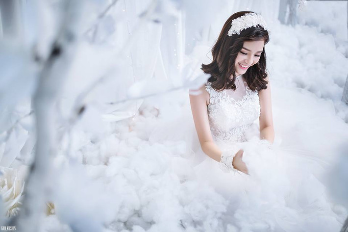 Nhìn vẻ ngoài dịu dàng, mảnh mai, ai cũng nghĩ Mai Diz sẽ có sở thích điệu đà hay đại loại khá "bánh bèo" giống các cô gái khác. Nhưng thực sự không phải vậy, cô bạn này lại khá nam tính khi khoe mình thích chơi game và những hoạt động mạnh mẽ.