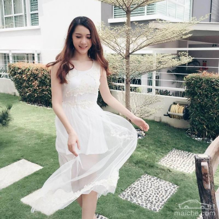 Hiện tại ngoài thời gian học trên lớp, Lâm Tuyên Hảo còn làm người mẫu chụp ảnh quảng cáo cho một số cửa hàng thời trang online và những bộ ảnh nghệ thuật của các nhiếp ảnh gia tại Malaysia.