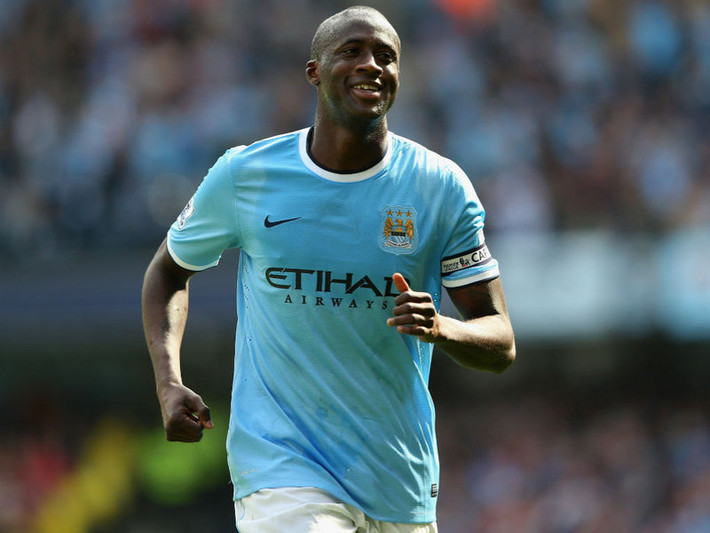 Yaya Toure sẽ không đến Trung Quốc: Tiền vệ Yaya Toure sẽ trở thành cầu thủ tự do vào mùa Hè này. Do đó, rất nhiều đội bóng trên toàn thế giới sẵn sàng nhập cuộc để chiêu mộ ngôi sao của Manchester City này. Tuy nhiên, bản thân Toure đã loại trừ khả năng gia nhập một đội bóng tại Mỹ (MLS) hay Trung Quốc (CSL). Ảnh: Goal