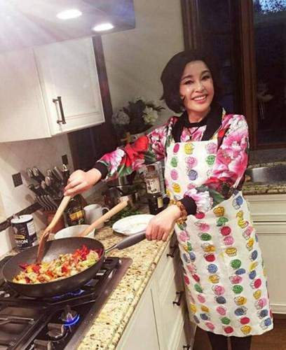 Không gian trong phòng ăn rộng rãi với nội thất sang trọng.