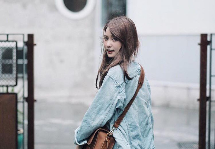 Với sở thích du lịch và chụp ảnh, cô nàng hot girl xứ Thái đã cho đăng tải những bức ảnh vô cùng "vi diệu" của mình trên trang cá nhân của mình.