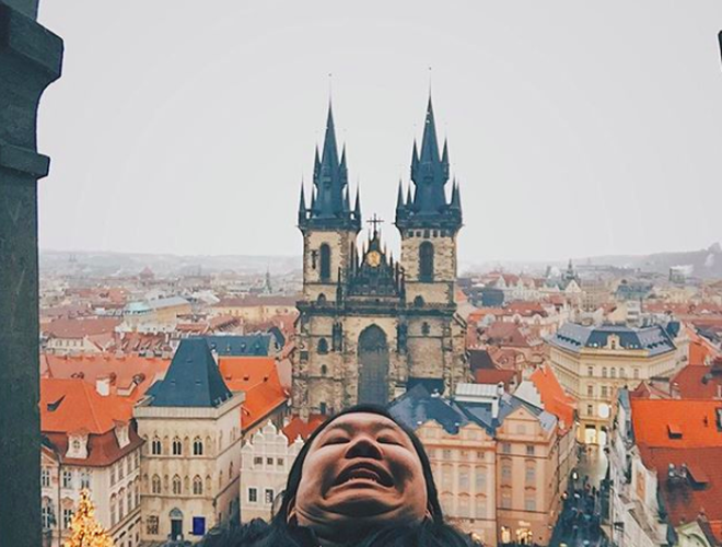 Michelle bắt đầu sử dụng tài khoản cá nhân từ khi bắt đầu đi du học tại Vienna (Áo) vào tháng 9 năm 2016. Tính đến bây giờ, cô bạn 2 cằm này đã dành thời gian check-in dáng cằm hai ngấn tại khắp các địa điểm thú vị mình từng ghé qua tròn một năm trời và tài khoản độc lạ này thu hút hơn 4000 lượt follow.