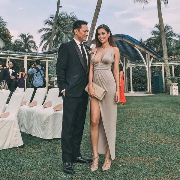 Dù đã là mẹ của cặp song sinh kháu khỉnh nhưng Sonya Davison Sanchez vẫn giữ được vóc dáng quyến rũ. Cô được mọi người yêu mến, mệnh danh là "bà mẹ quyến rũ nhất mạng xã hội".