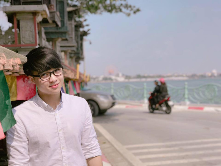 Sau thời gian lên kịch bản là tới phần vừa quay, vừa chỉnh sửa mới có thể gửi tới cộng đồng mạng. Công đoạn này cũng tốn không ít thời gian bởi kỹ thuật hậu kì không hề đơn giản.