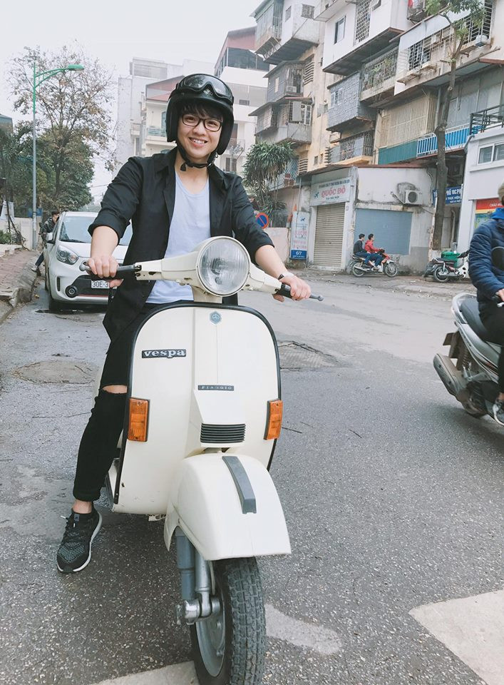 Tuy mất nhiều công sức và thời gian nhưng những clip vlog của Tun Phạm vẫn vấp phải một số ý kiến trái chiều từ dân mạng như “đơn điệu góc quay”, “một màu” hay "nhạt nhẽo. Tuy nhiên, trước những ý kiến này Tun Phạm thẳng thắn cho rằng việc khen chê là điều dễ hiểu và là độc lực để vlogger cũng cố gắng tạo cho mình một “màu sắc” riêng.