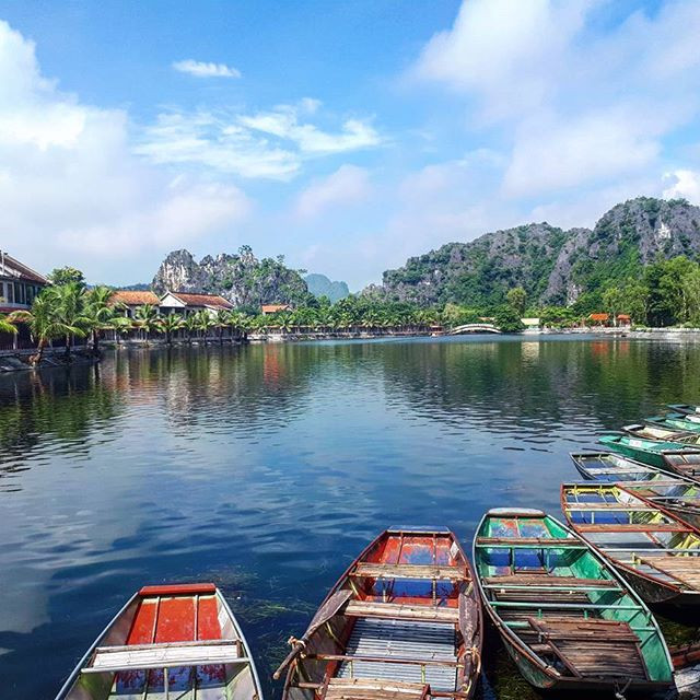 Đặc biệt với khung cảnh ở Thung Nham rất thích hợp với những bạn thích phong cách vintage, hơi hoài cổ và bánh bèo một chút. Ảnh trong bài: FB Thung Nham.