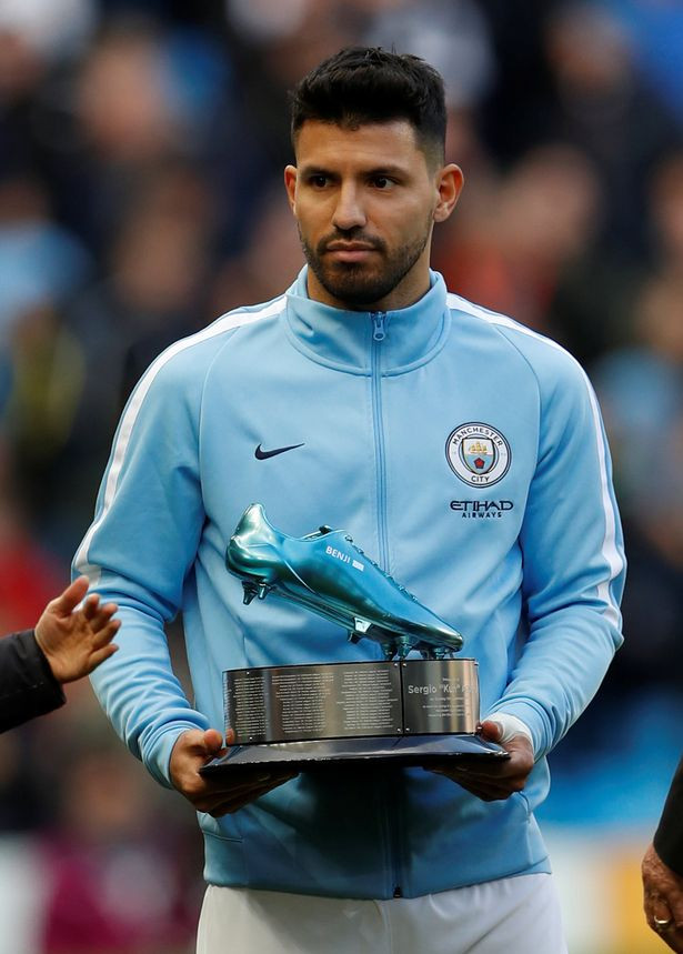 Aguero muốn hồi hương, Man City quyết giữ chân: Sergio Aguero một lần nữa bày tỏ nguyện vọng trở về Argentina khoác áo đội bóng đầu tiên anh từng phục vụ Independiente khi hợp đồng ở sân Etihad hết hạn vào 6/2019.