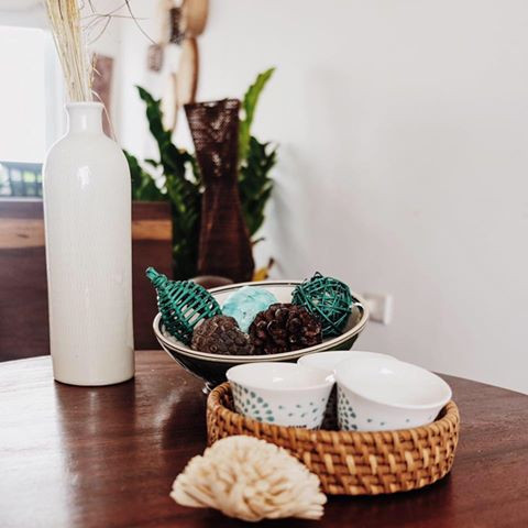 Homestay Au Frais là một căn nằm trên tầng 9 của một một tòa nhà dịch vụ ở ven hồ Tây. Khi bước vào đây, các du khách sẽ tận hưởng một không khí vô cùng bình yên và tao nhã.