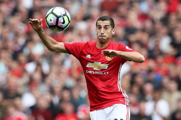 Theo chuyên gia chuyển nhượng Lee Price, Dortmund tính mượn Mkhitaryan cho đến cuối mùa, nhưng bản thân tiền vệ 28 tuổi này thích đầu quân Arsenal hoặc Tottenham hơn. Ảnh: Goal
