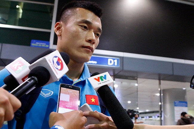 Thủ môn Bùi Tiến Dũng là cầu thủ đáng tin cậy nhất của U20 Việt Nam ở giải. Anh thi đấu ổn định và có tâm lý vững vàng dù còn ở độ tuổi rất trẻ. Tiến Dũng có pha cứu thua xuất sắc trong trận gặp U20 New Zealand. Ảnh: VOV
