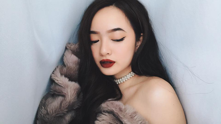 Sở hữu sắc đẹp nổi bật, thân hình gọn gàng, làn da trắng, khuôn mặt với những đường nét ưa nhìn và điểm nhấn là đôi môi dày quyến rũ... Kaity Nguyễn khiến bất cứ ai khi chạm mắt phải mình đều phải nán lại ngắm nhìn.