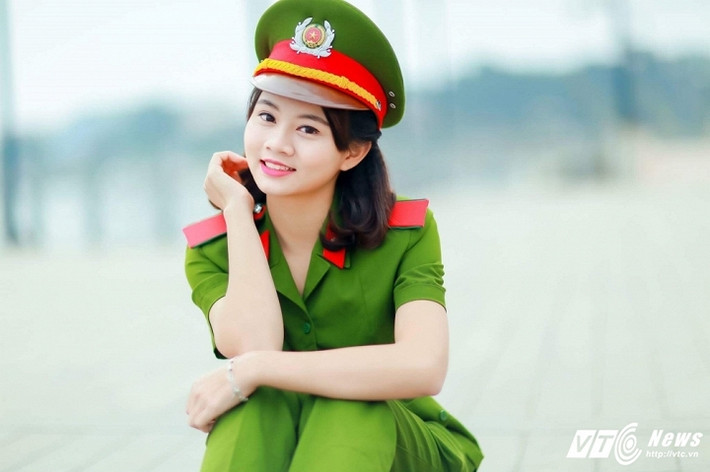 Hội thi ‘Người chiến sỹ cảnh sát thanh lịch, tài năng’ là hoạt động bổ ích nhằm giúp các nam thanh, nữ tú CĐ Cảnh sát Nhân dân I có cơ hội thể hiện tài năng của bản thân trên sân khấu. Trải qua các vòng thi, ban giám khảo đã chọn ra được 7 nam sinh và 7 nữ sinh xuất sắc nhất tiếp tục tranh tài tại đêm chung kết cuộc thi.