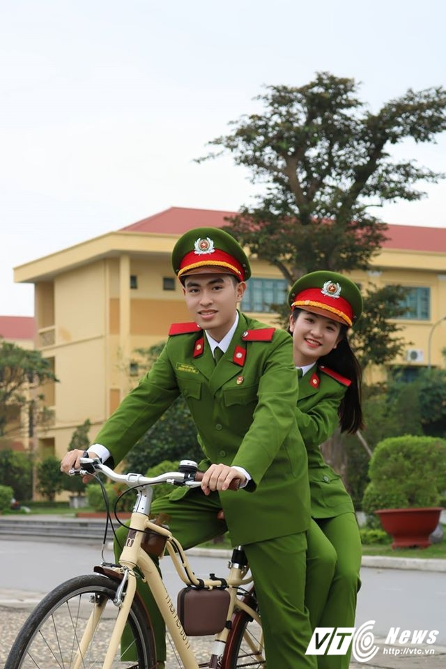 Cặp đôi Nguyễn Tiến Đạt - Lê Thị Thúy Đạt.