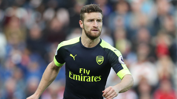 Mustafi đòi đi: Theo chuyển nhượng cầu thủ từ tờ Sky Italia, Shkodran Mustafi đã nói thẳng với BLĐ Arsenal rằng anh muốn gia nhập Inter Milan ở mùa hè này. Ảnh: Sky Italia