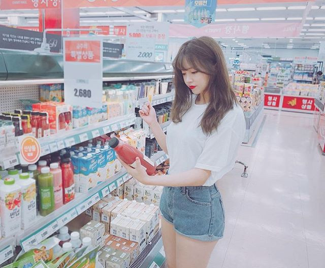 Cùng ngắm những hình ảnh nữ streamer Hàn Quốc gây ấn tượng khi mặc đồng phục. Ảnh trong bài: Instagram nhân vật.