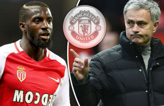 M.U chốt giá mua Tiemoue Bakayoko: Theo thông tin chuyển nhượng bóng đá mới nhất đến từ tờ Express, HLV mourinho và BLĐ Man United đã đạt thỏa thuận chiêu mộ Tiemoue Bakayoko từ AS Monaco với giá 35 triệu bảng. Nếu như điều này là sự thật, đây sẽ là một cú áp phe ngoạn mục thứ 2 của M.U chỉ trong vòng ít ngày. Cách đây 2 ngày, Man United đã đạt được thỏa thuận với Everton về vụ chuyển nhượng tiền đạo Romelu Lukaku với giá 75 triệu bảng. Ảnh: Express