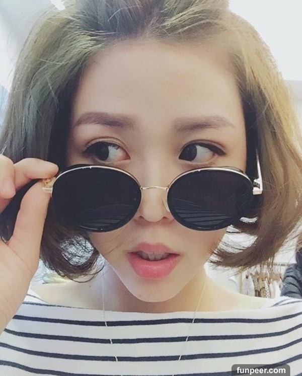 Cùng ngắm nhìn những hình ảnh đáng yêu của nữ y tá xứ Trung nổi tiếng với phiên bản 50 sắc thái. Ảnh trong bài: Funpeer.