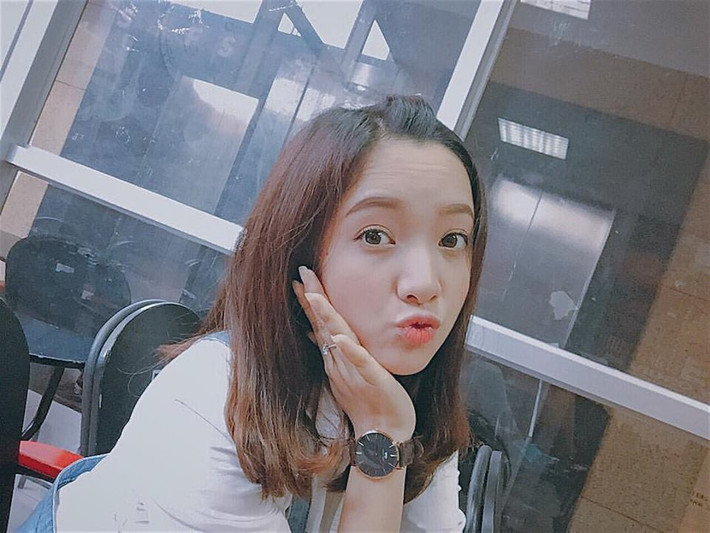 Gia Linh tên thật là Nguyễn Thị Như Ánh, sinh năm 1997 đến từ Phú Yên, cô diễn viên trẻ này hiện tại đang là sinh viên năm 3 trường đại học Khoa học Xã hội và Nhân văn TP HCM. Với lối diễn xuất tự nhiên, khả năng biến hóa phong phú, hot girl 9X này nhận nhiều lời khen và sự chú ý của khán giả, nhất là các bạn trẻ.