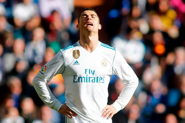 Nguồn tin từ Daily Record cho hay, Ronaldo hy vọng Real Madrid sẽ cho phép anh ra đi dưới con số 89 triệu bảng và điểm đến là M.U. Ảnh: Daily Record