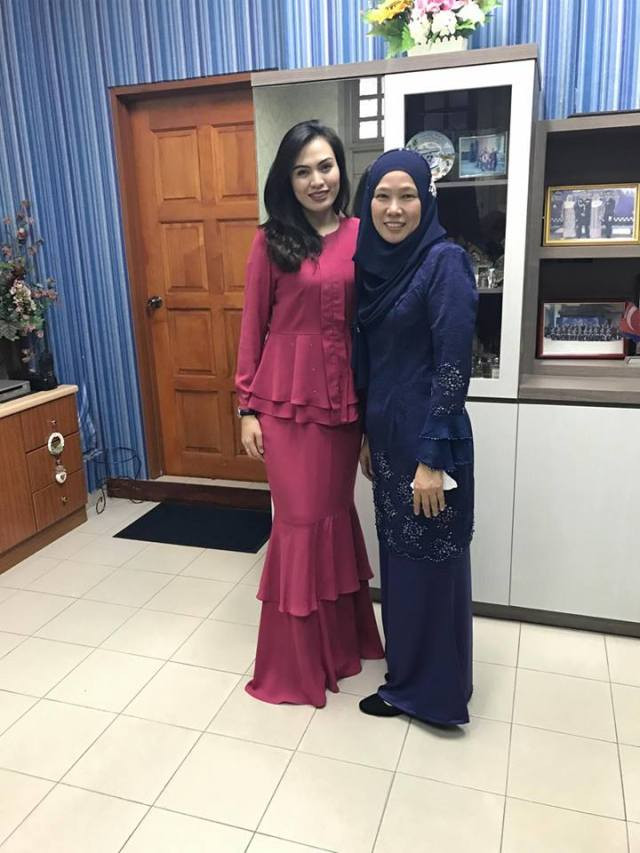 Được biết, nữ cảnh sát gây xôn xao dư luận kể trên là Zarith Aqilah, sinh ngày 24/1/1989. Cô tốt nghiệp trường Đại học Malaya, ở Kuala Lumpur và hiện đã có bạn trai.
