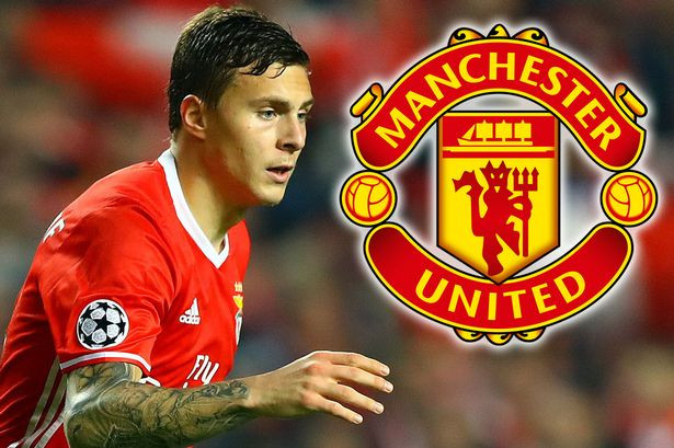 M.U chốt giá Lindelof: Theo thông tin chuyển nhượng bóng đá từ tờ The Sun cho biết, đội bóng của Mourinho sẵn sàng chi 38,5 triệu đôla cho thương vụ này, nhằm sở hữu cặp trung vệ trong mơ Bailly - Lindelof. Tuy nhiên, Chủ tịch Luis Filipe Vieira của Benfica muốn CLB Anh chi đủ 66,8 triệu đôla tiền giải phóng hợp đồng. Ảnh: The Sun
