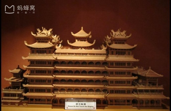 Mô hình chùa Phật Nha mà bạn được tận mắt nhìn thấy khi đến Singapore.