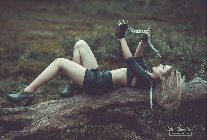 "bé trăn thì lành với chậm hơn nên đi chơi mình dễ kiểm soát được. Hiện mình đang muốn chăm bé để bé lớn hơn. Khi lớn nhất các bé trăn sẽ dài tầm 3m gì đấy" - Trà My say sưa kể chuyện nuôi bé trăn cho PV,