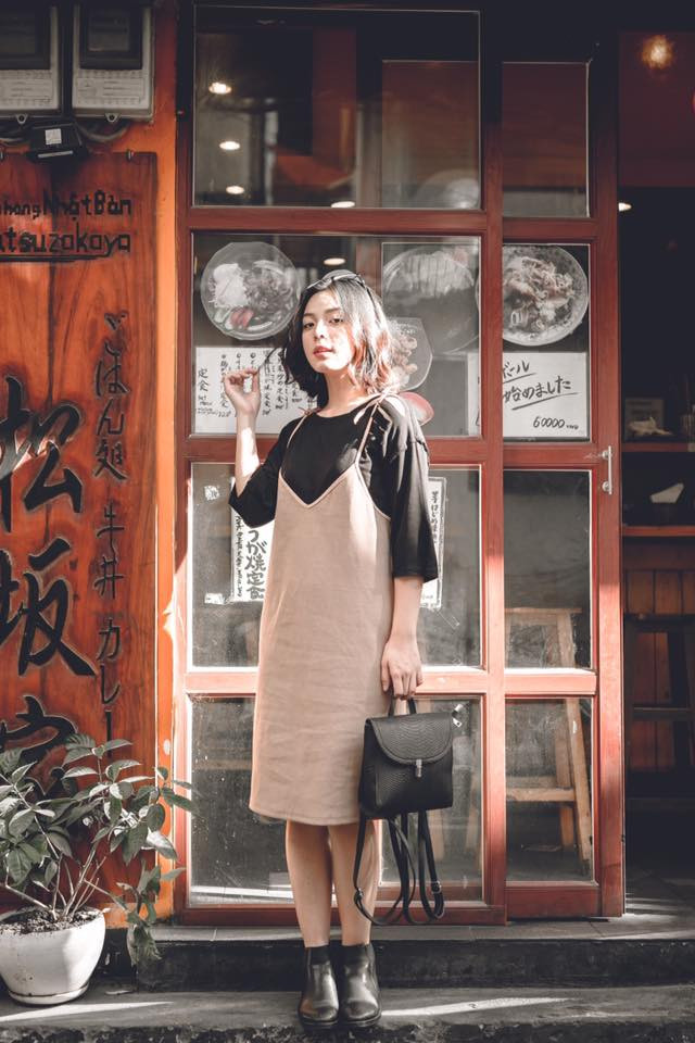 Dù chỉ mới bắt đầu tham gia làm người mẫu ảnh được một năm, Phương Uyên đã được làm mẫu cho nhiều shop thời trang đình đám dành cho giới trẻ.