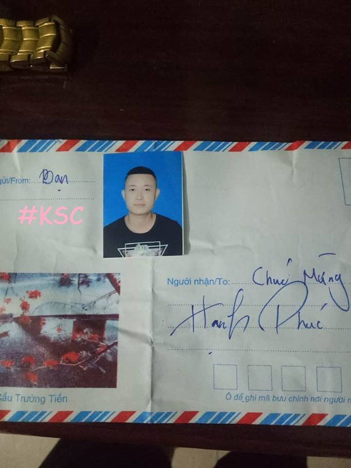 Việc ghi gì trên phong bì mừng cưới là điều được nhiều người quan tâm và cũng có rất nhiều chuyện bi hài xung quanh vấn đề này đã được dân mạng đưa ra bàn tán. Ảnh trong bài: Sưu tầm Facebook.