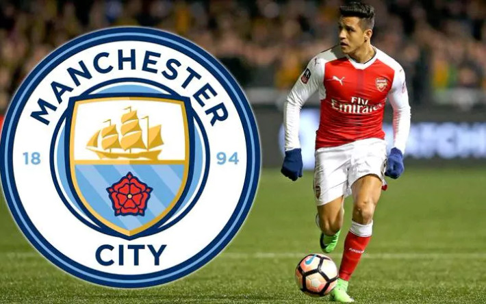 Rộ tin đồn Sanchez đồng ý tới Man City: Theo nguồn tin chuyển nhượng bóng đá mới nhất từ phóng viên Gerard Romero của đài phát thanh Moguts pel Barca, tiền đạo Sanchez đã chấp nhận cập bến Man City ở kỳ chuyển nhượng Hè 2017. Cách đây không lâu, tiền đạo Alexis Sanchez cũng bỏ ngỏ khả năng tiếp tục gắn bó với Arsenal: “Tôi rất hạnh phúc với danh hiệu FA Cup. Nhưng tôi không biết gì về tương lai của mình. Ảnh: Goal