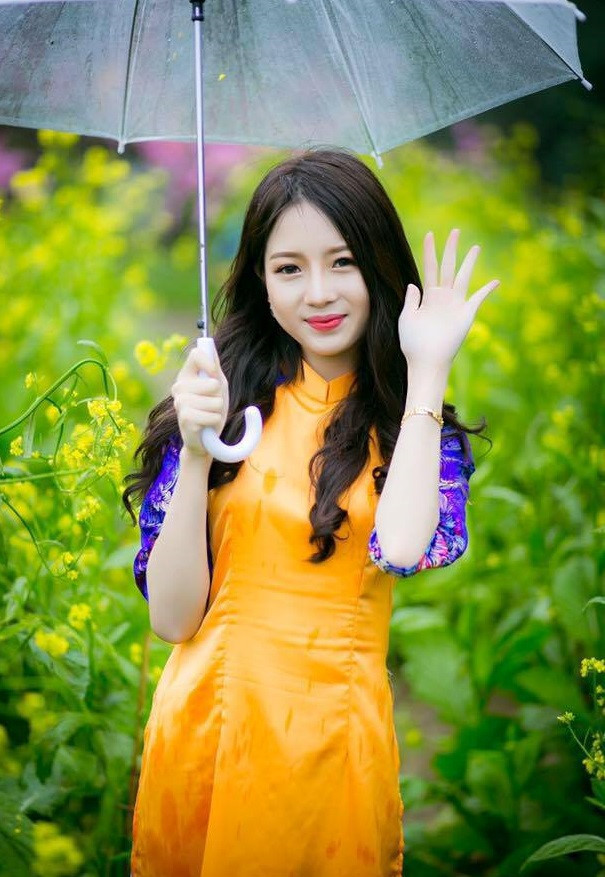 Cũng theo chia sẻ của Phương Thảo, trước đây, 9X theo học trường Văn hóa 3, thuộc Bộ Công an tại Buôn Ma Thuột. Do không đủ điều kiện sức khỏe, cô không thể tiếp tục theo đuổi ước mơ trở thành chiến sĩ công an.
