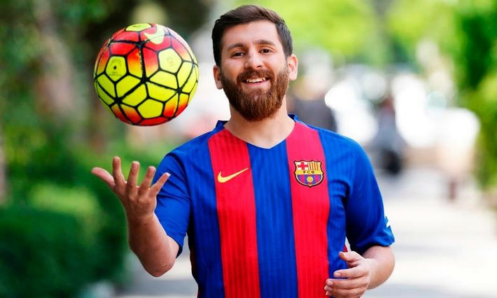 Parastesh giống với Lionel Messi gần như đúc.