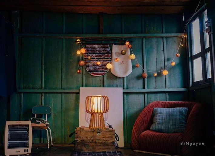 Le Bleu Art decor loft (Nhà Trong Xóm) địa điểm lý tưởng để "đi trốn" giữa lòng Hà Nội cho giới trẻ đặc biệt những bạn thích phong cách vintage.