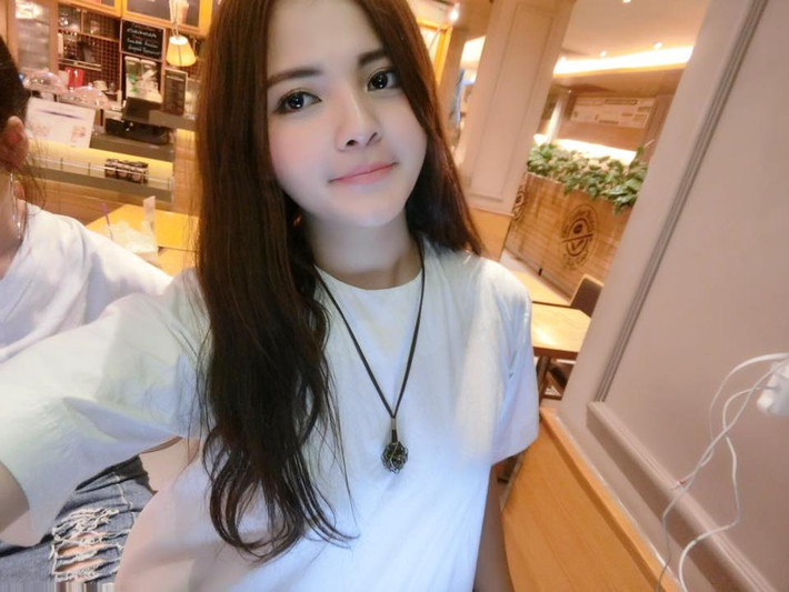 Nhiều người ngắm nhìn vẻ đẹp của Trần Huyền đều nghĩ rằng cô nàng này là một hot girl Thái Lan nào đó chứ không phải người Việt Nam.