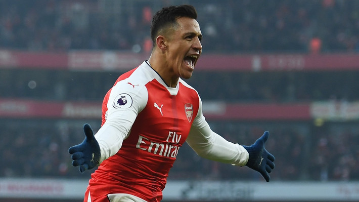 Everton gây sốc với Sanchez: Theo tin chuyển nhượng bóng đá mới nhất từ tờ The Sun, Man City có thể chờ đợi để sở hữu Alexis Sanchez miễn phí, nhưng Everton thì có ý định gây sốc với cầu thủ người Chile ngay trong tháng Một. Ảnh: The Sun