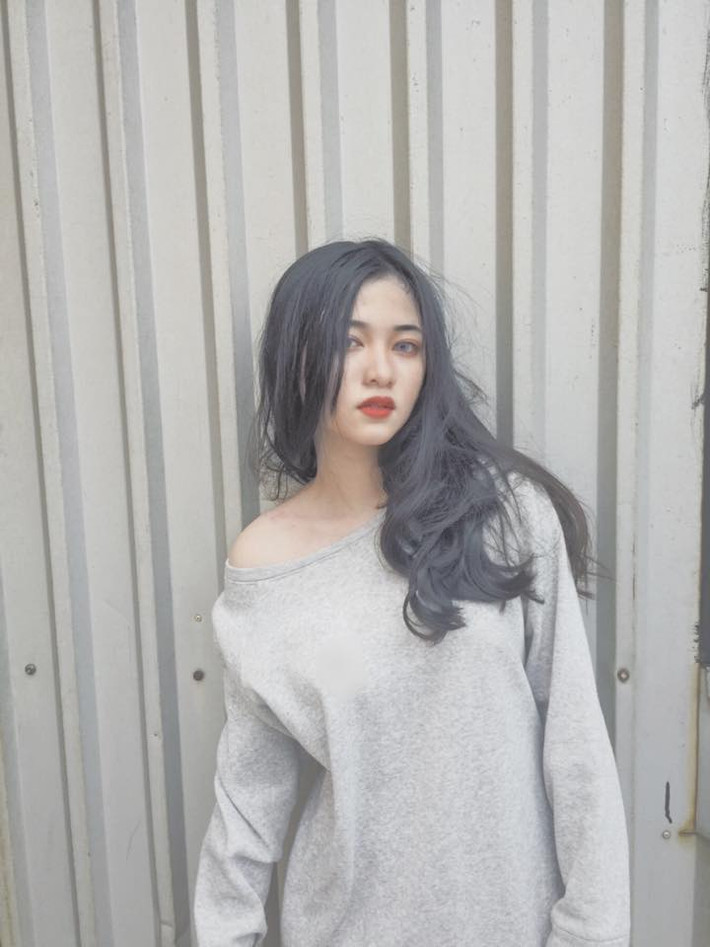 Chia sẻ với bạn bè trên trang cá nhân của mình sau khi bất ngờ được nhiều người biết tới, Bảo Ngọc nói:"Mình rất hạnh phúc khi được nhiều người quan tâm trên mạng xã hội, cũng có chút luyến tiếc khi không thể xác nhận hết những lời mời kết bạn của các bạn được".