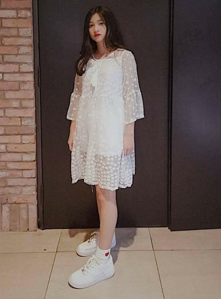 Dù bất cứ phong cách thời trang nào, Bảo Ngọc luôn ngời ngời và thu hút người nhìn.